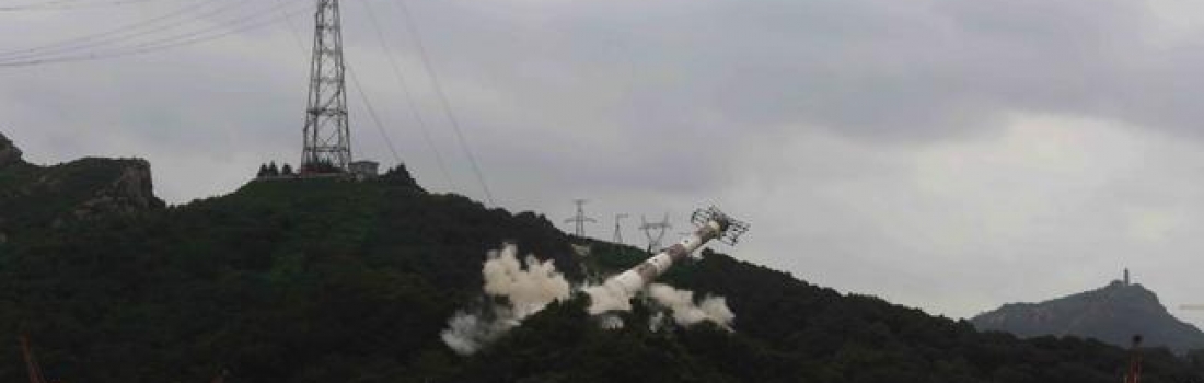 镇江五峰山长江跨越塔成功爆破